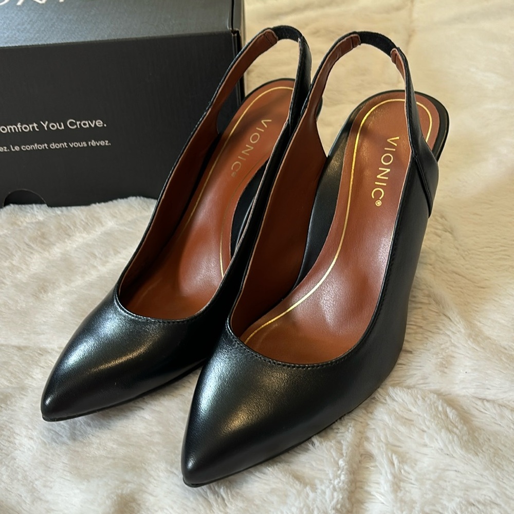 Vionic Adalena, Sling-back heels by vionic comfort and style size 6-6.5, black